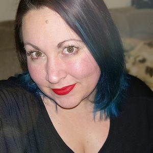 Meet your Posher, Christy